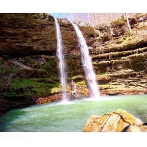 Meet your Posher, Caitlin