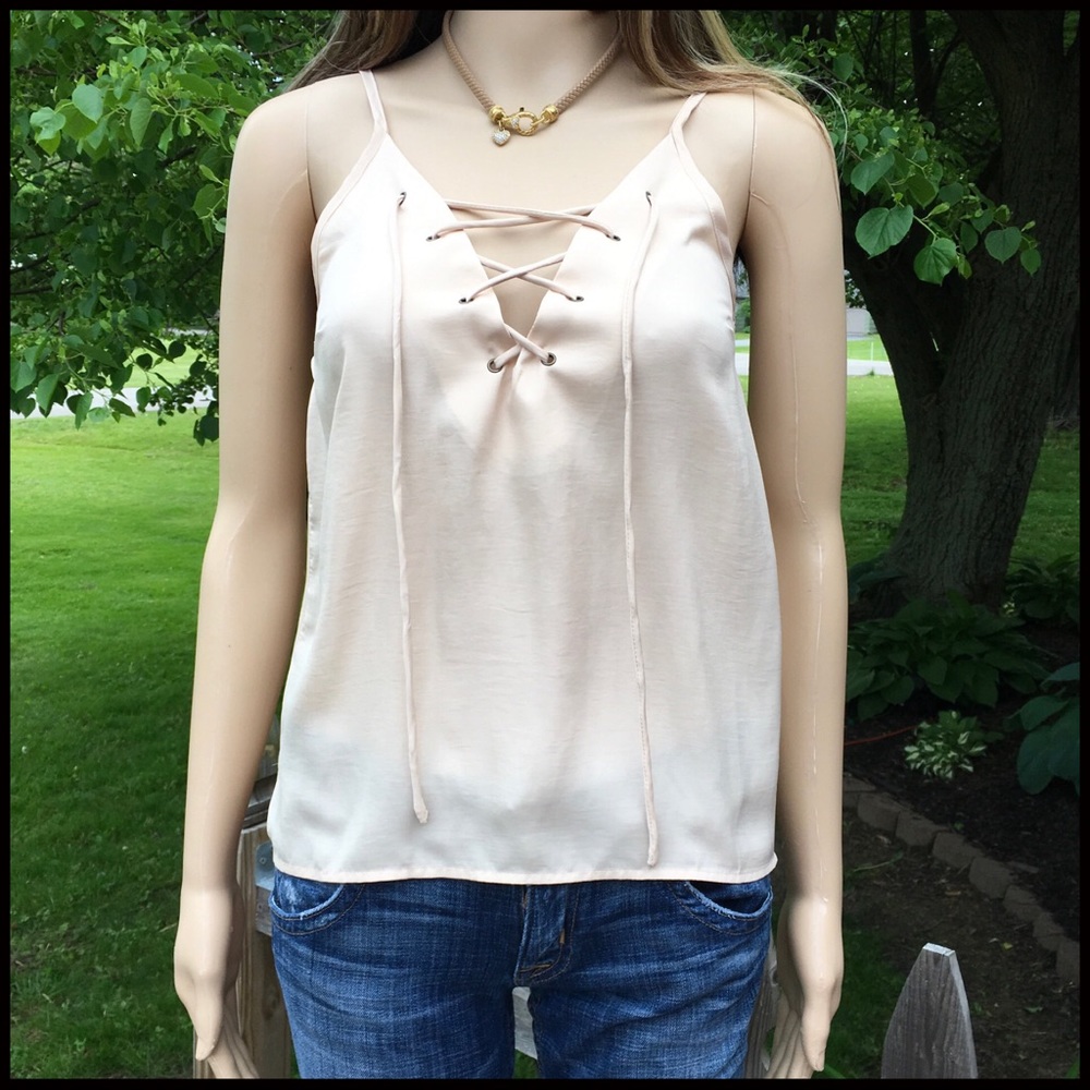 Lace-up Tank - Picture 2 of 8