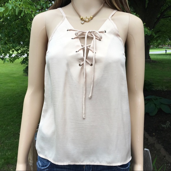 Lace-up Tank - Picture 3 of 8