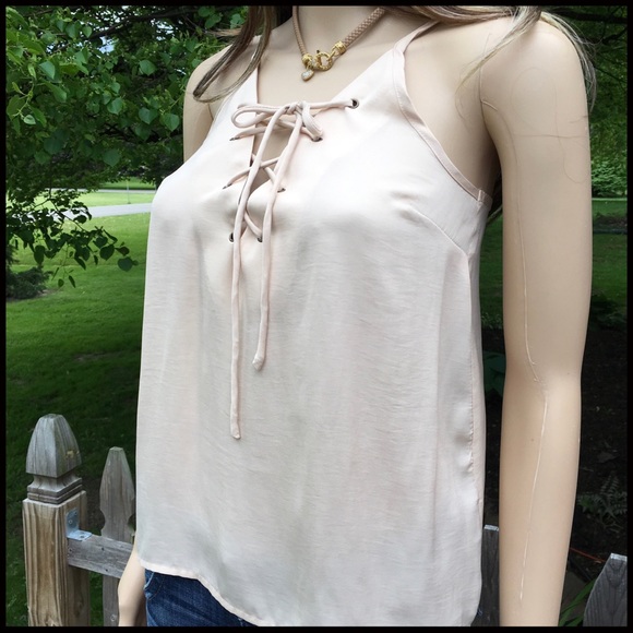 Lace-up Tank - Picture 4 of 8