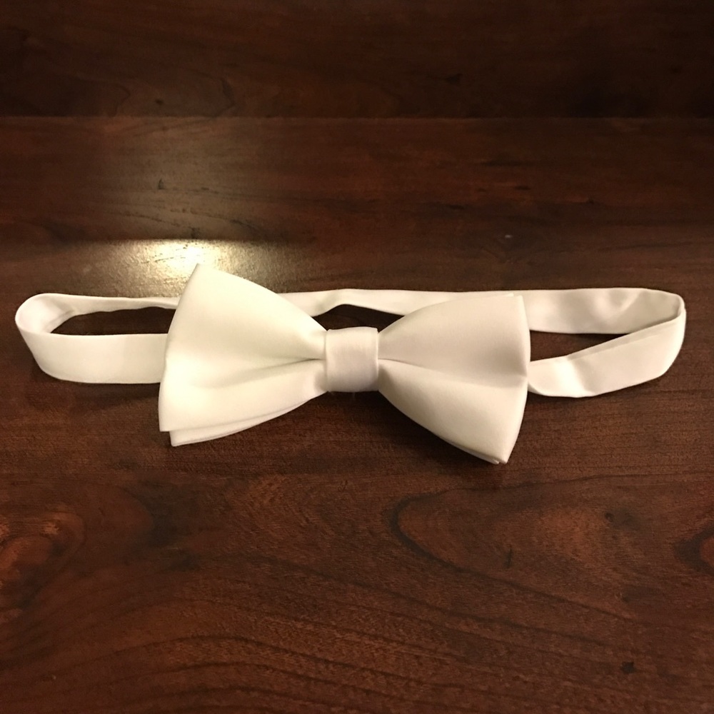 White bow tie