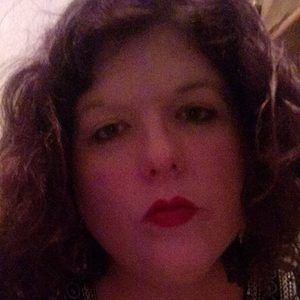 Meet your Posher, Laurie