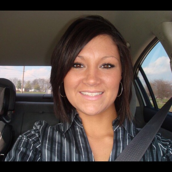 Meet your Posher, Jessica - Picture 1 of 1
