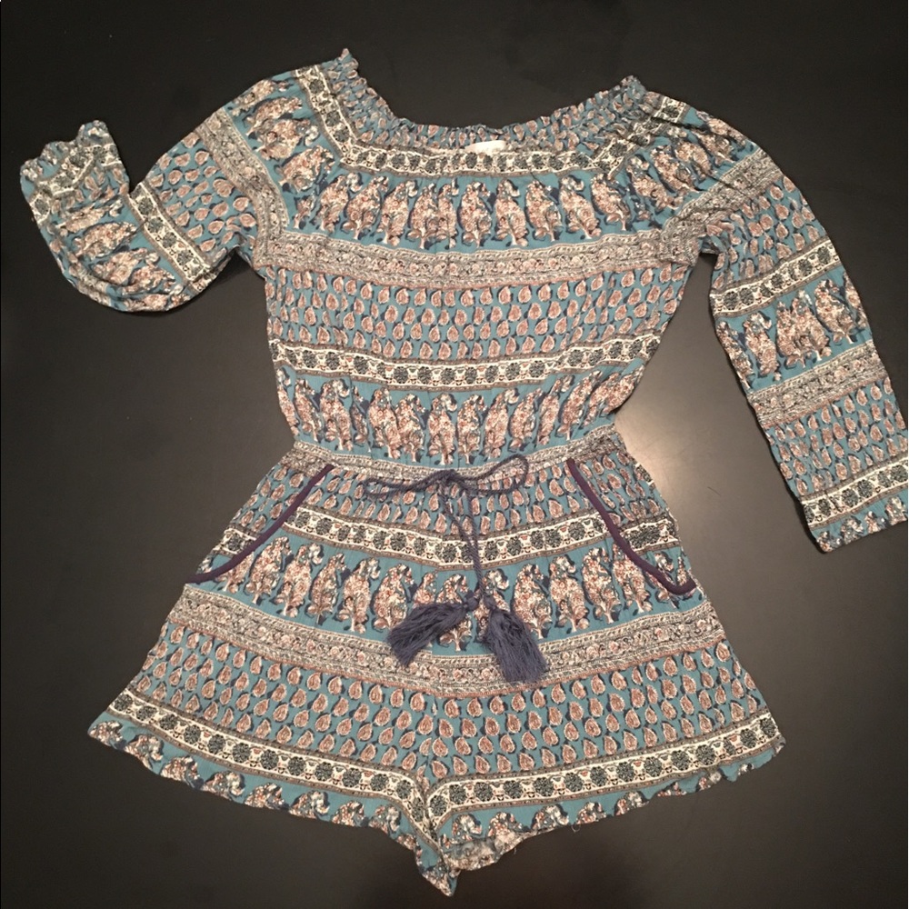 Romper Blue Paisley pattern with pockets