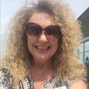 Meet your Posher, Janice