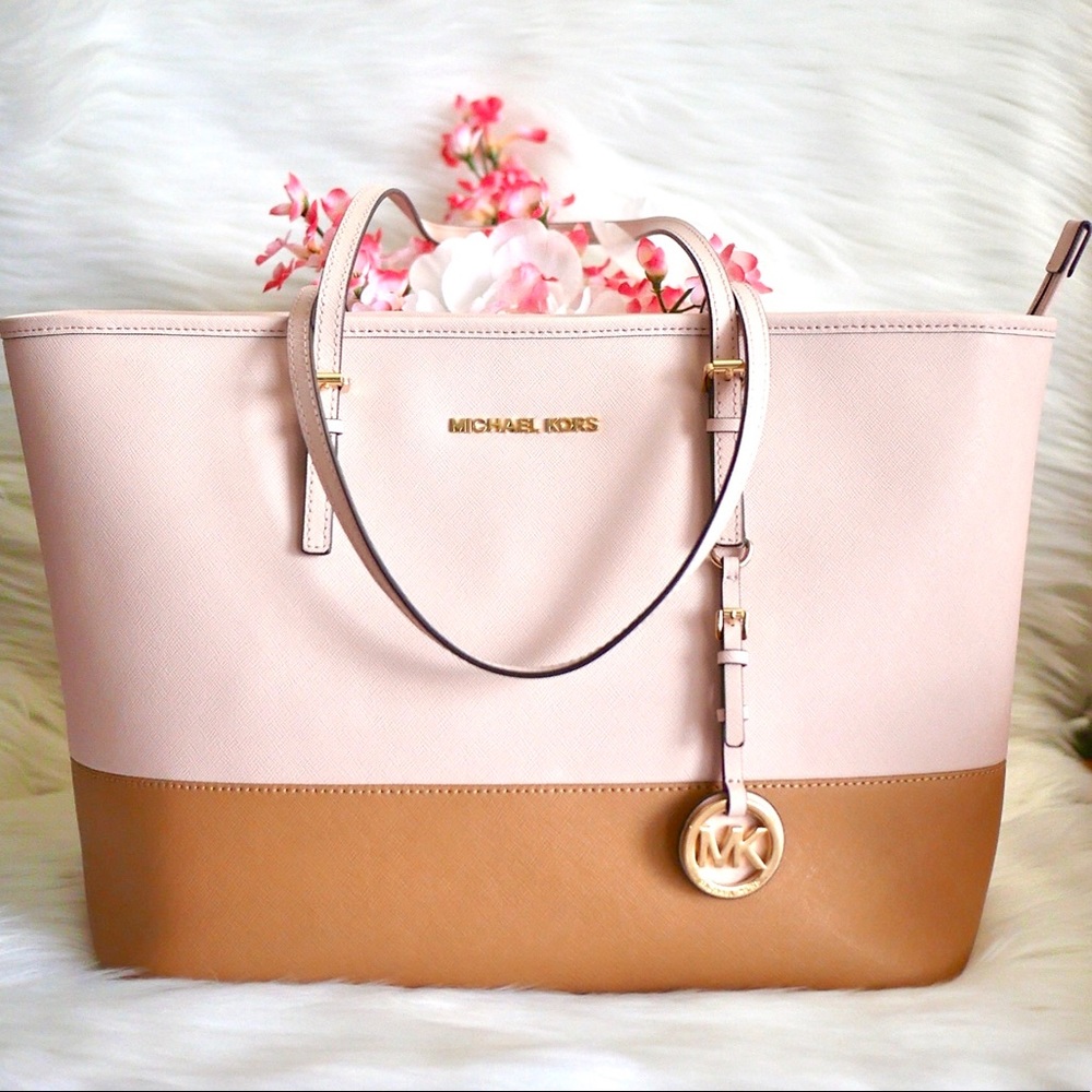 ❌SOLD❌MK Jet Set Travel Tote in Two-Tone