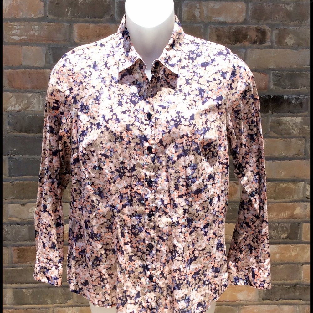 🧹👗5 for $20 Coldwater Creek No Iron Button Down