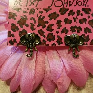 NWT BETSEY JOHNSON EARRINGS ELEPHANT