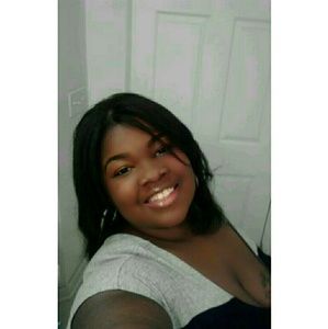 Meet your Posher, Shanequa