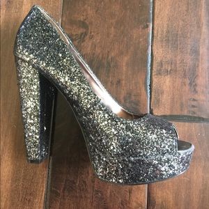 Steve Madden Glitter Pumps