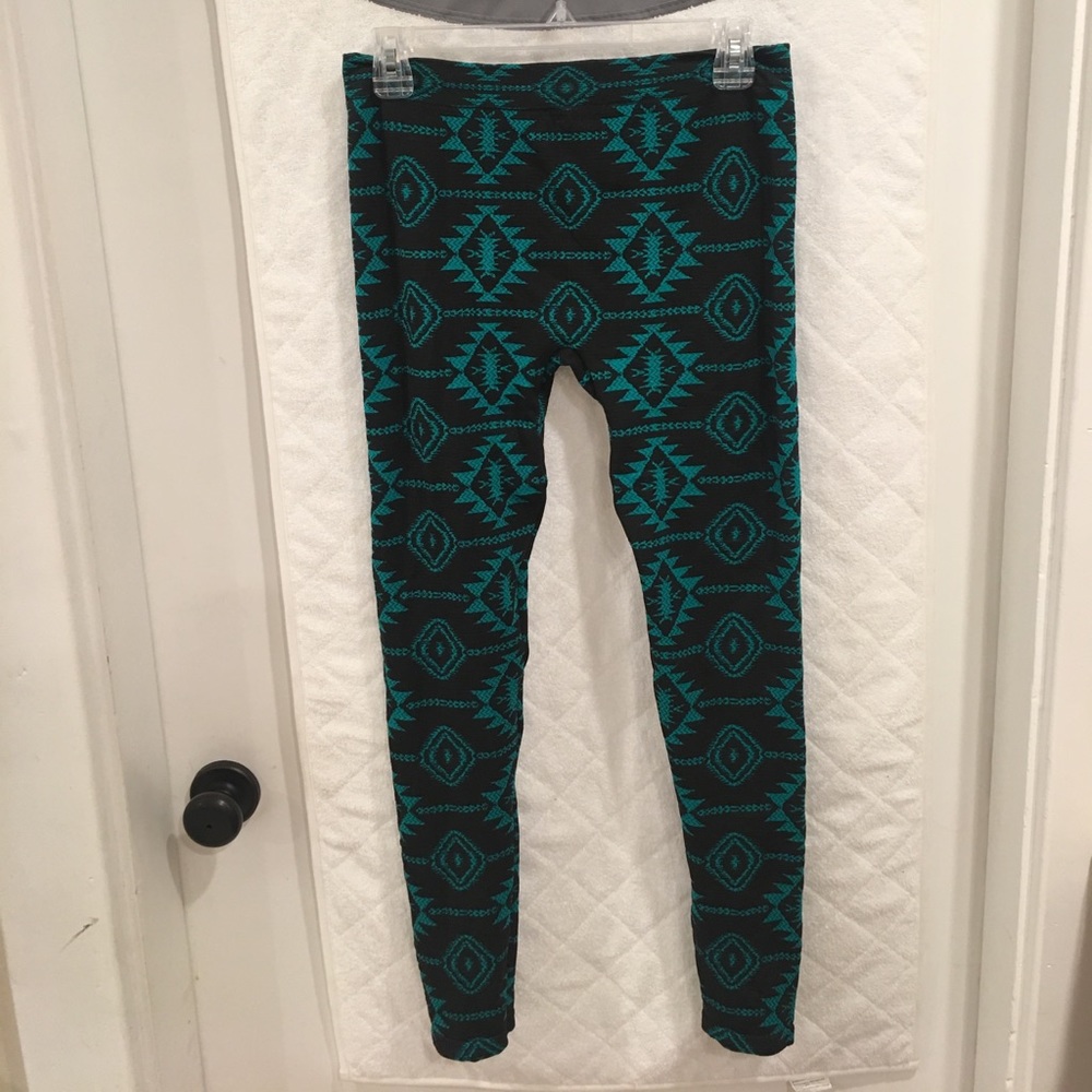 Black and green print leggings