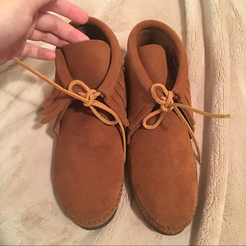 Minnetonka bootie women size6 (all new.no box)