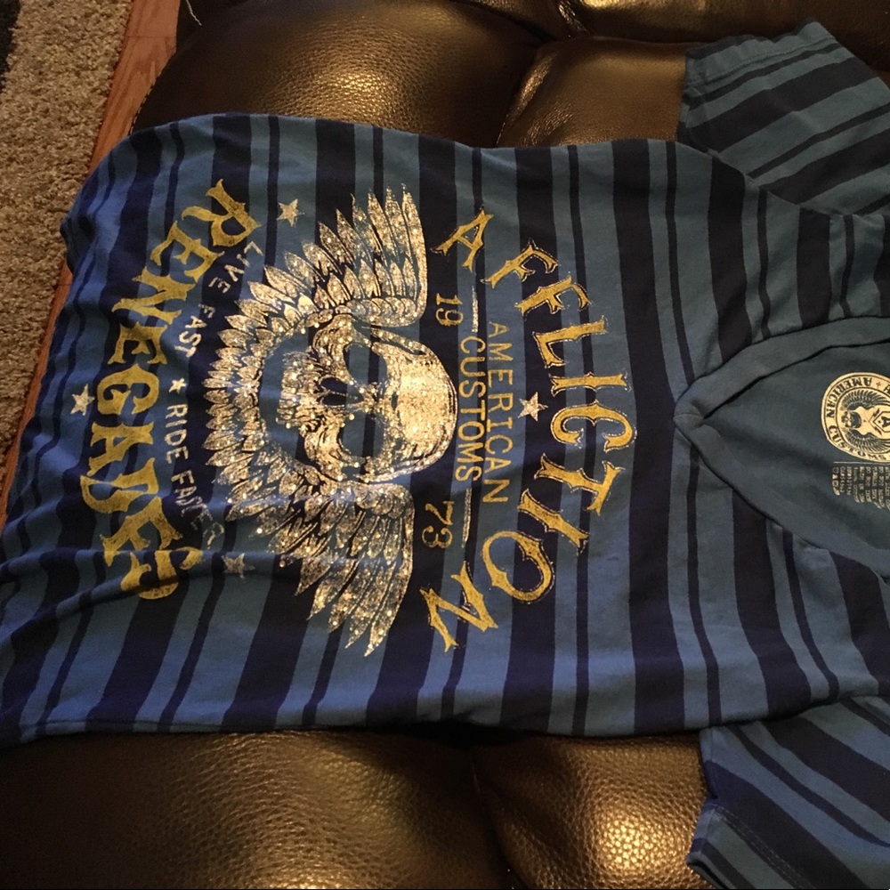 Affliction skull blue tshirt size small
