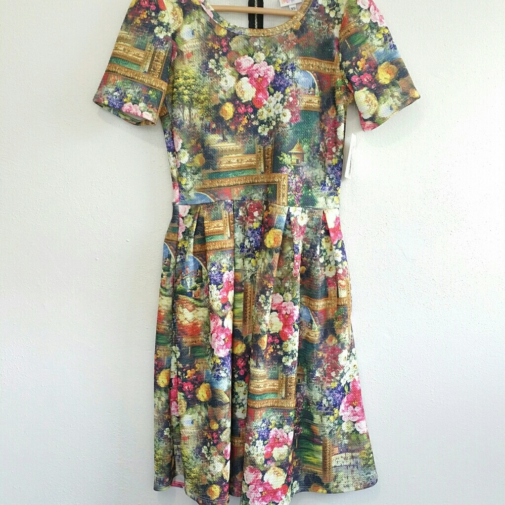 Lularoe Amelia dress vintage print flowers XS NWT