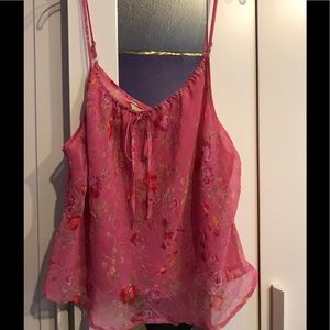 Cute flower top!