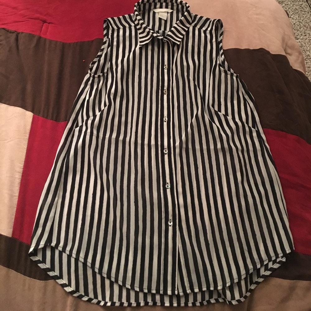 Black and white stripe H&M top