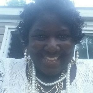 Meet your Posher, Elena