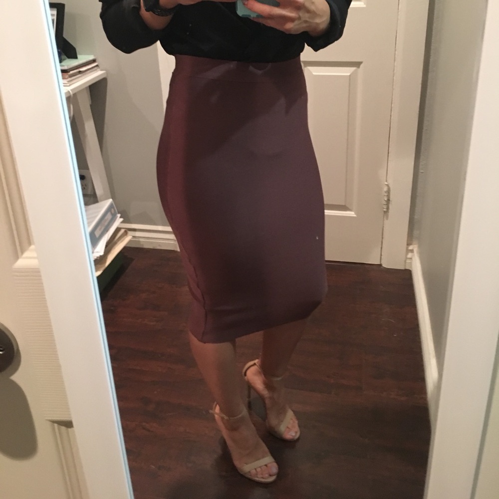 Bandage pencil skirt