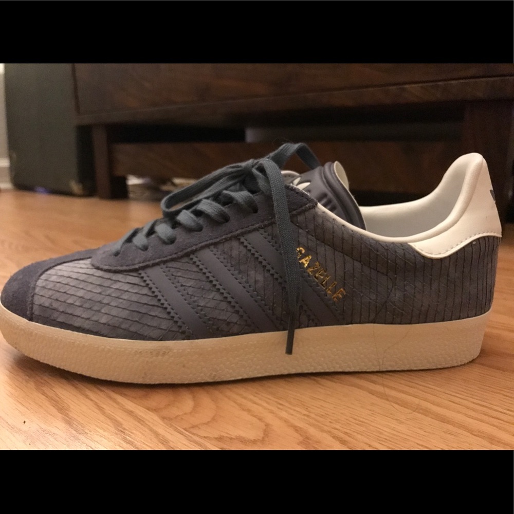 Adidas Gazelle in Periwinkle