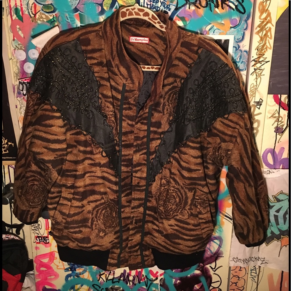 VINTAGE TIGER JACKET.