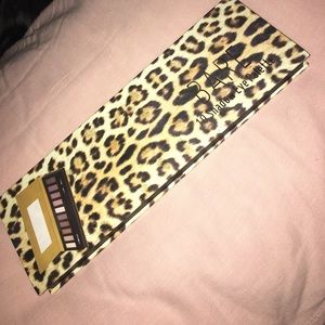 Bare eyeshadow! Opened- never used!!!