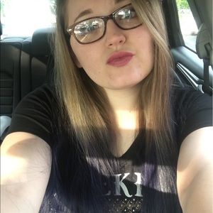 Meet your Posher, Chey