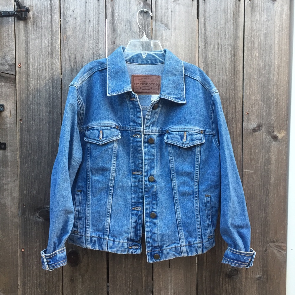 Light blue denim jacket 👕 - Picture 4 of 7