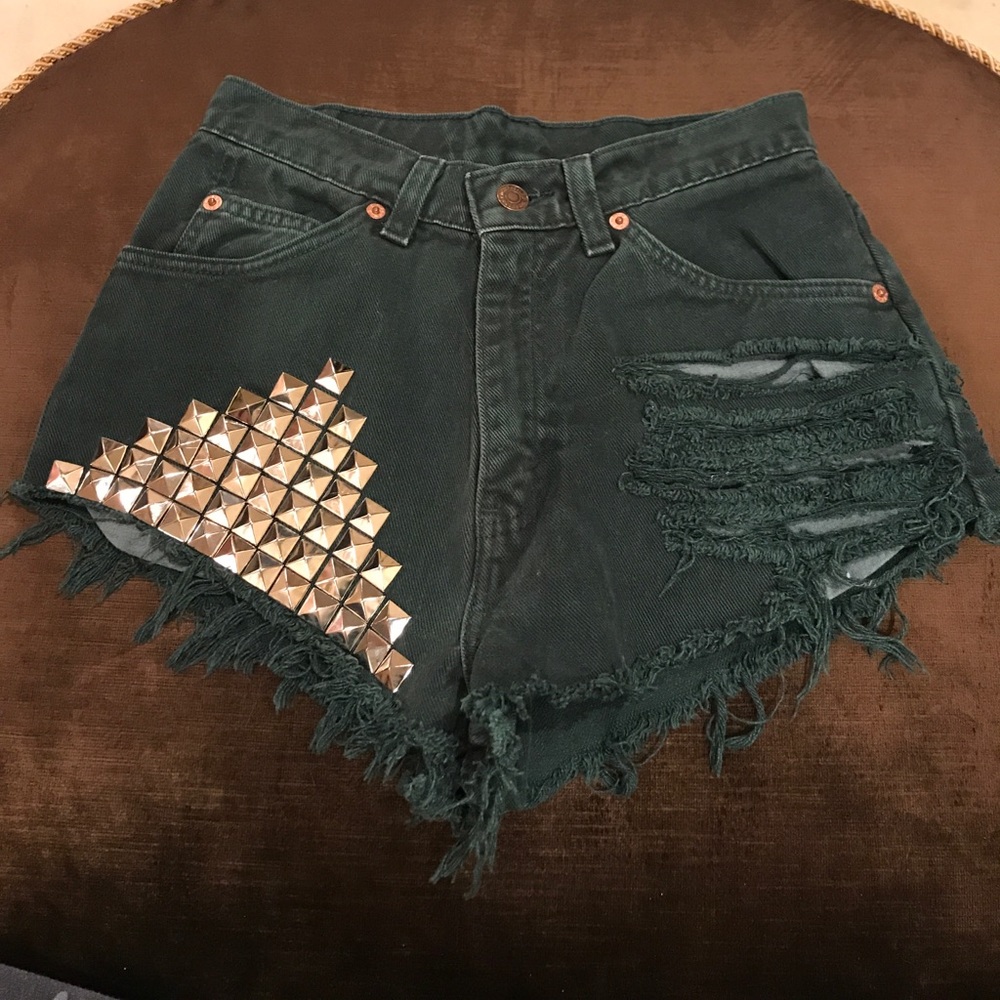 Vintage Levi's high waisted Shorts 24/25