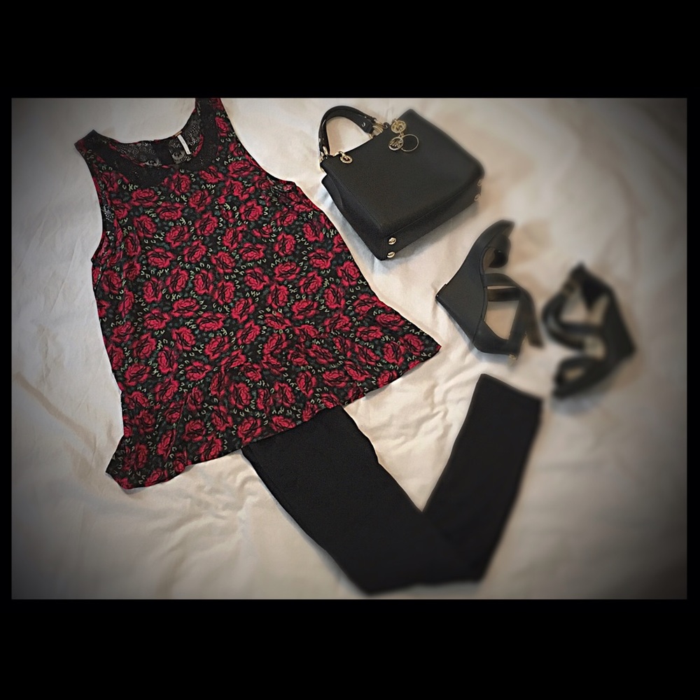 Free People Sleeveless Top - EUC