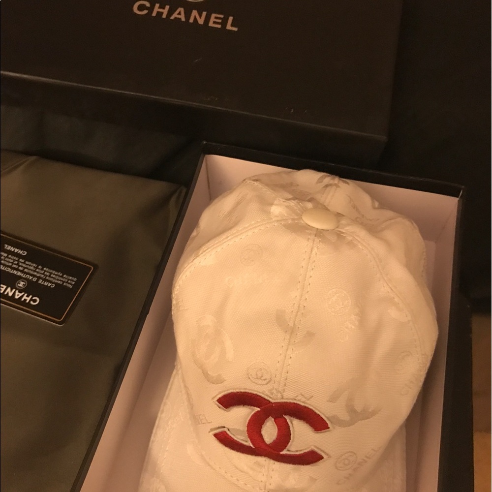 Fashion hat