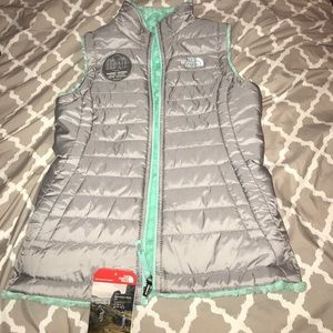 brand new reversible North Face Vest