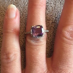 🎉HP 1/13/18🎉 Genuine Amethyst Ring 💍
