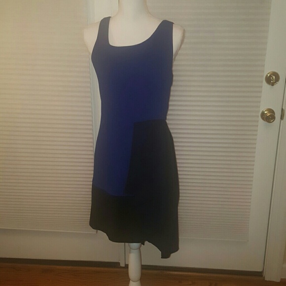 BCBGMaxAzria Dresses & Skirts - BCBG Maxazria blue dress size 2