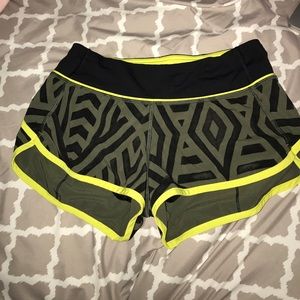 lulu shorts !