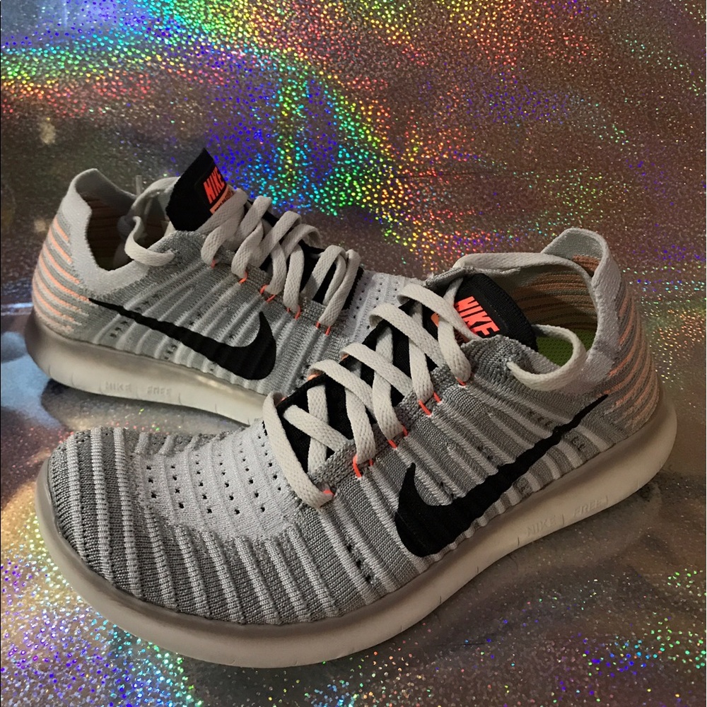"Make an offer"     Nike WMNS Free RN Flyknit.