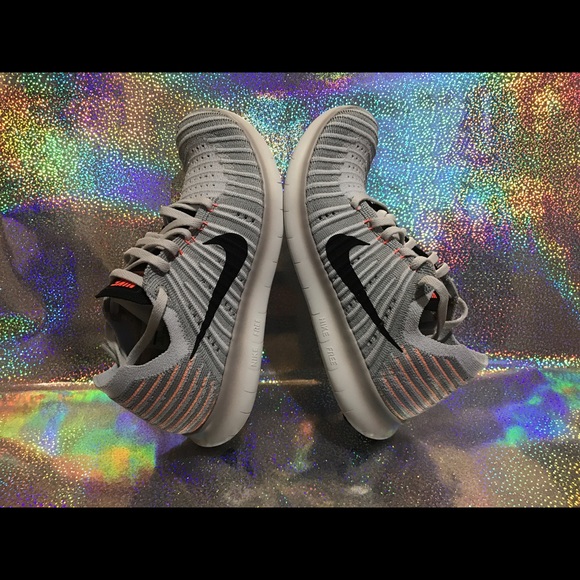 "Make an offer"     Nike WMNS Free RN Flyknit. - Picture 4 of 7