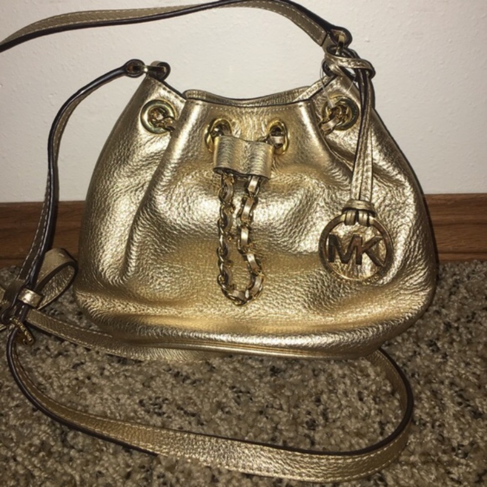 SMALL Michael Kors cross body.