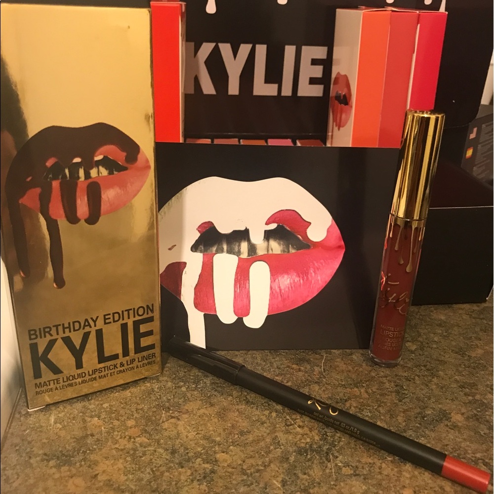 Lipstick kit