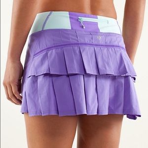 Purple/Teal Lululemon Skirt (Size 6)
