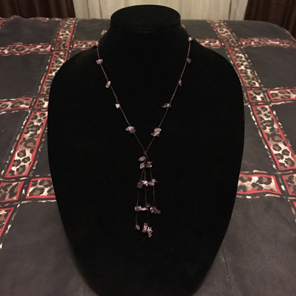 Semi precious stoned woman's necklace