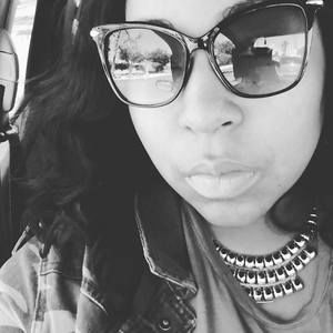 Meet your Posher, Lorraine