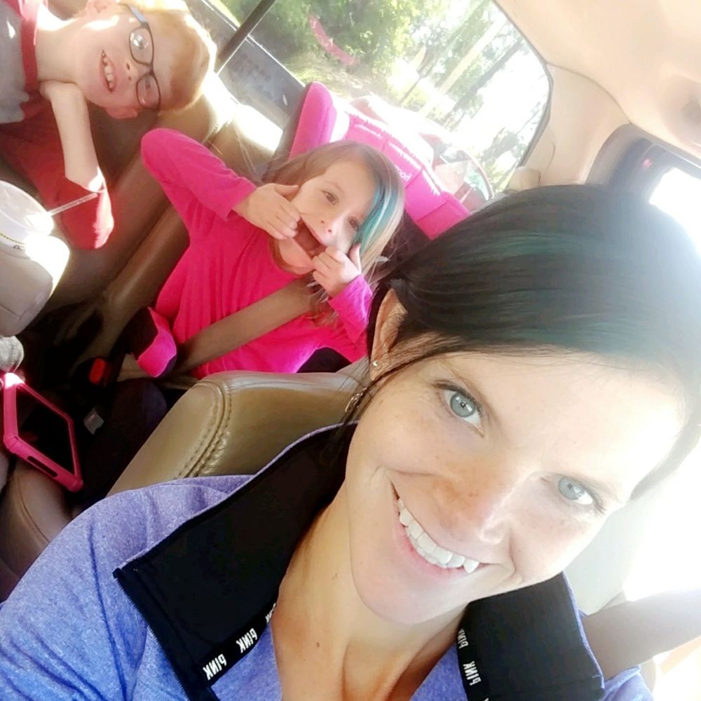 Meet your Posher, Stephanie