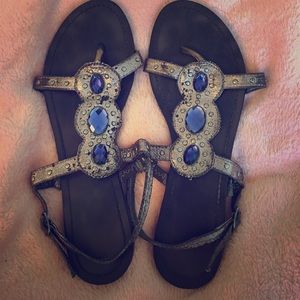 Gorgeous sandals 💙