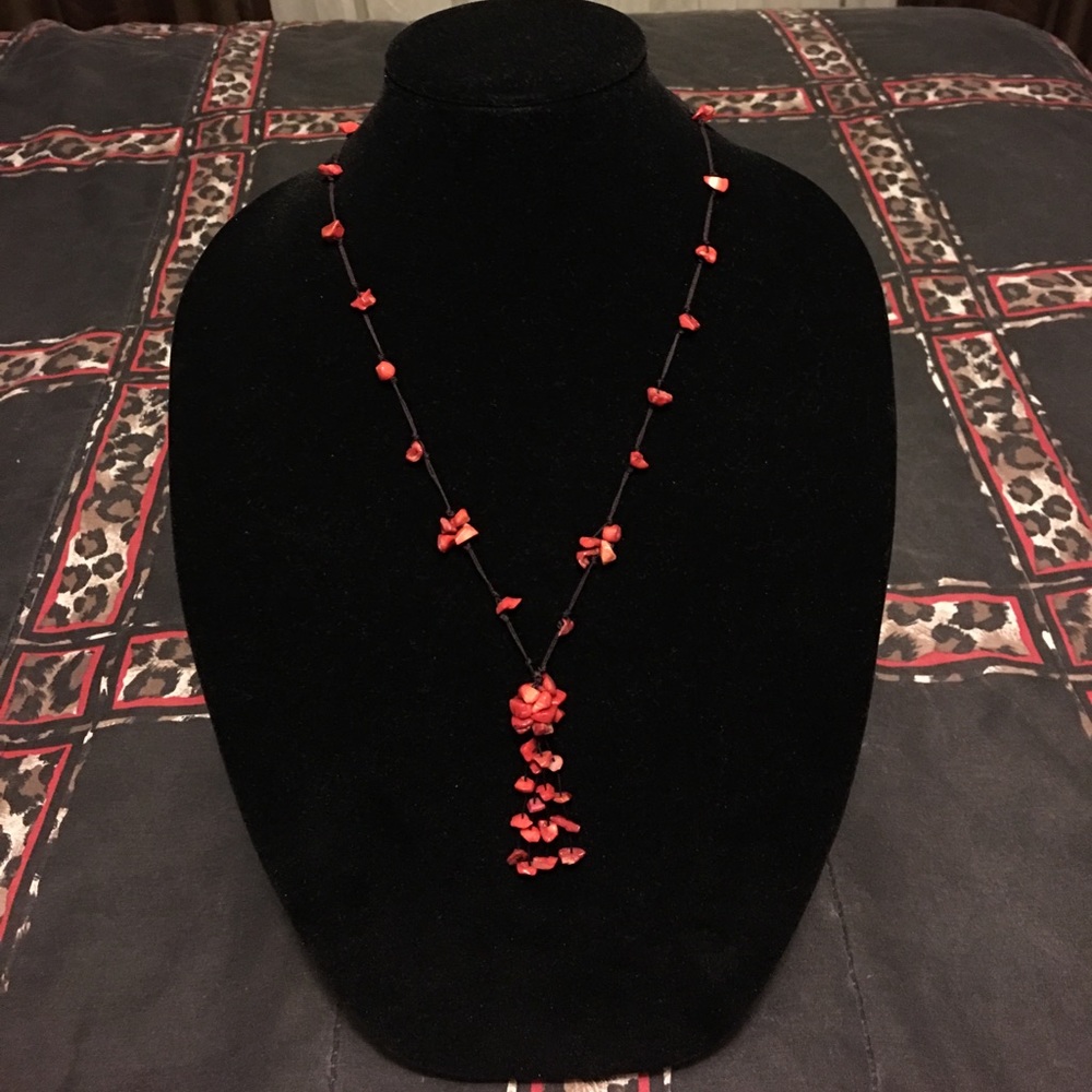 Semi precious stoned woman's necklace