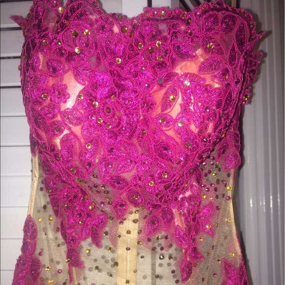 PROM DRESS - Picture 2 of 2