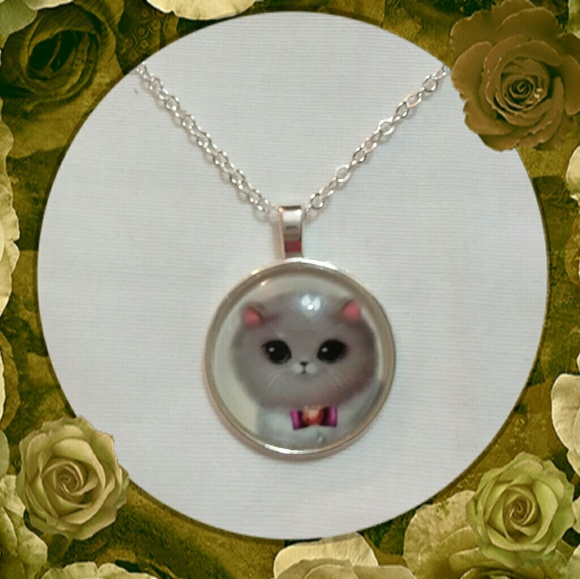 Jewelry - Silver cat glass cabochon necklace