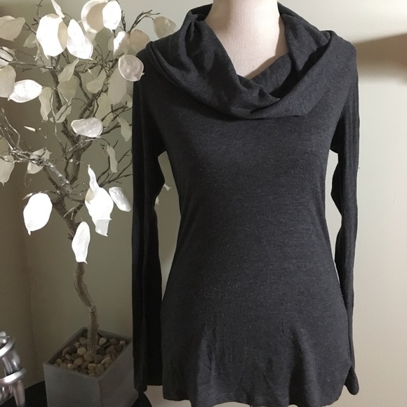 GAP Sweaters - GAP TURTLENECK