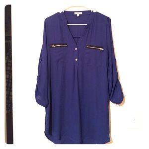 Royal blue blouse. 3/4 sleeve.
