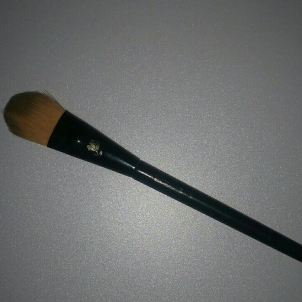 Makeup Brush - Picture 2 of 4