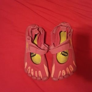 Vibram 5 fingers five fingers OFFERS WELCOME!